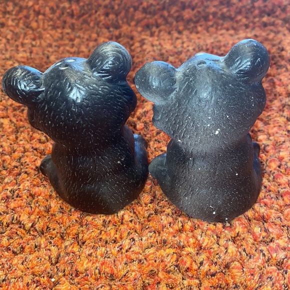 Vintage Bear Salt & Pepper Shakers - Picture 3 of 7
